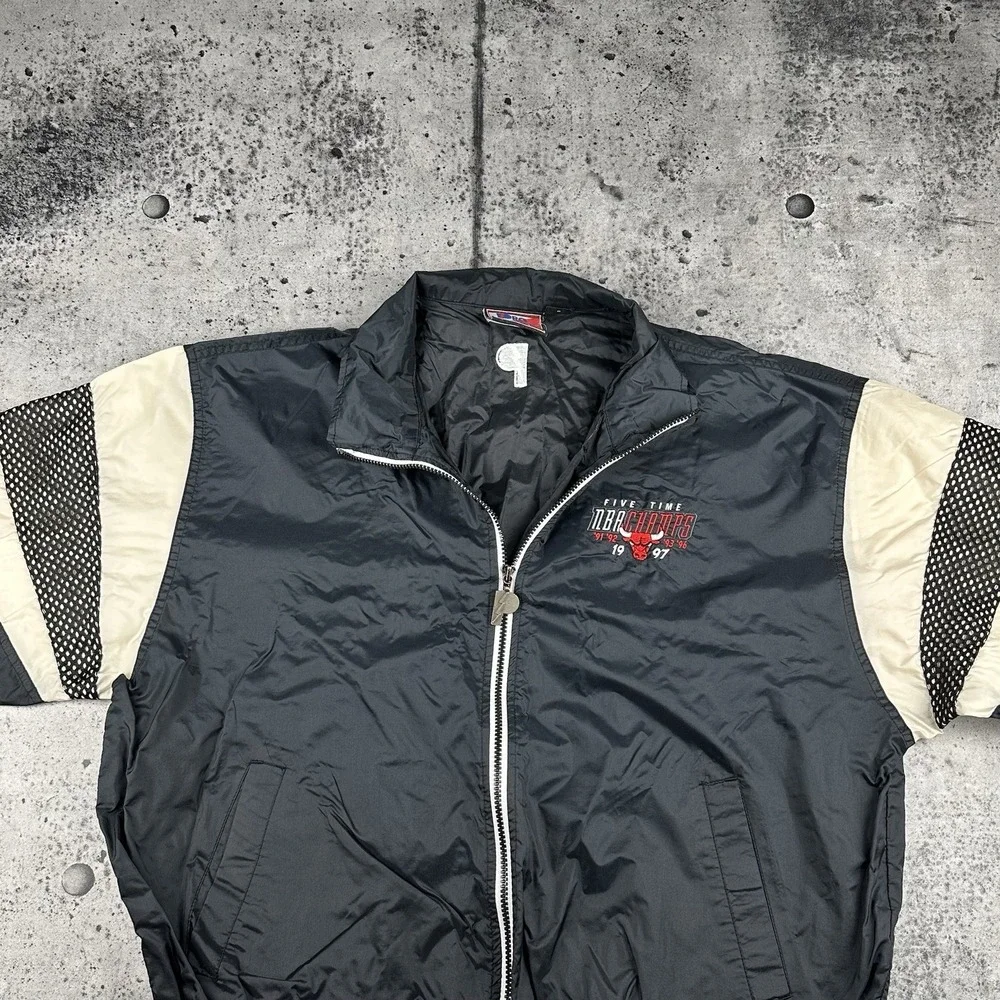 Vintage Chicago Bulls Jacket Mens L Windbreaker NBA Basketball Pro Player 90s - Picture 3 of 10
